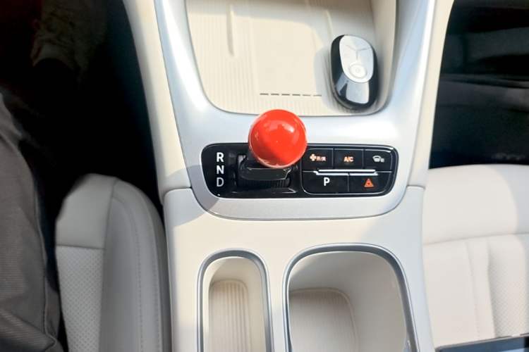 Used Geely Galaxy Geome 2025 UP 410km Exploration+ Edition Gear Lever