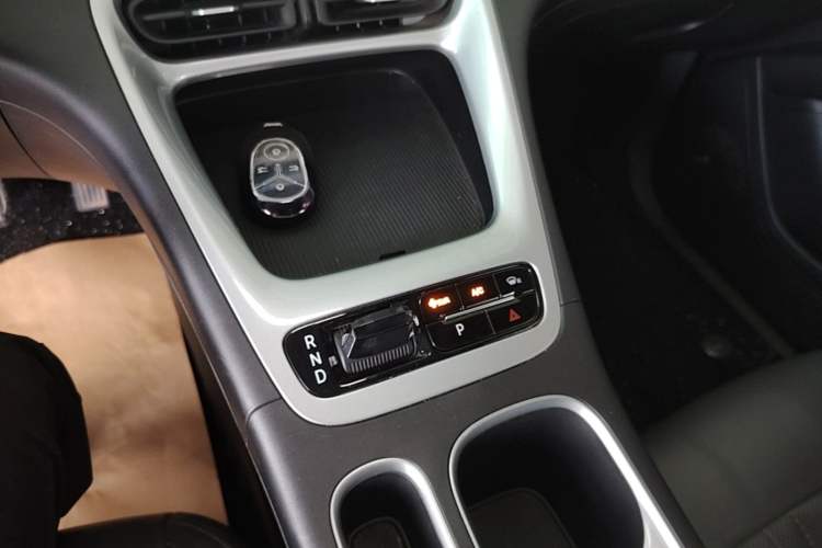 Used Geely Galaxy Geome 2025 310km Youth Edition Gear Lever