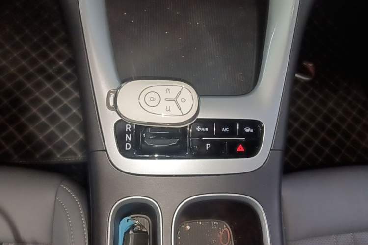 Used Geely Galaxy Geome 2025 310km Dream Edition Gear Lever