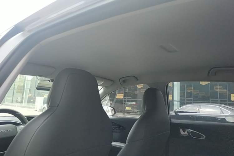 Used Geely Galaxy Geome 2025 310km Youth Edition Headliner