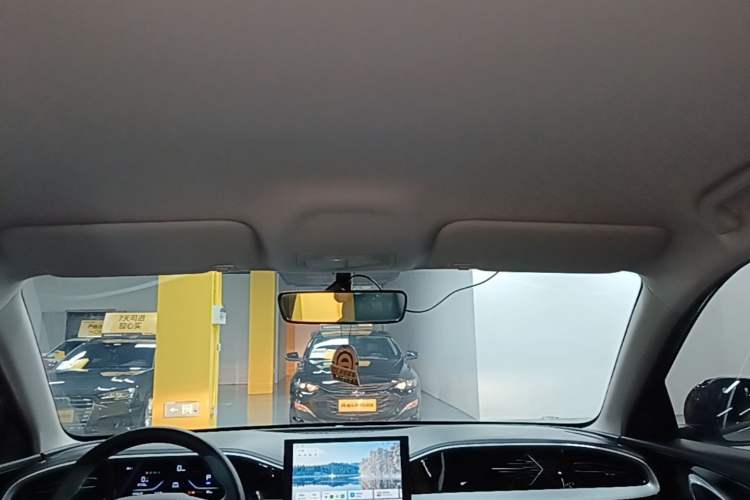 Used Geely Galaxy Geome 2025 410 km Free Version Headliner