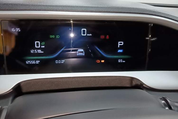 Used Geely Galaxy Geome 2025 410 km Free Version Instrument Cluster