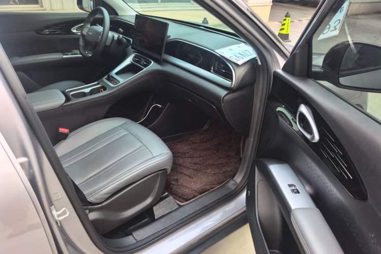 Used Geely Galaxy Geome 2025 310km Dream Edition Interior 3