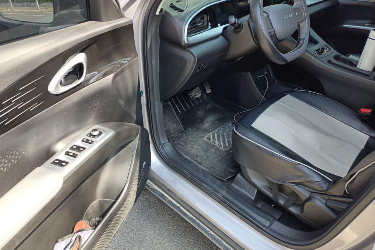 Used Geely Galaxy Geome 2025 310km Youth Edition Interior 3