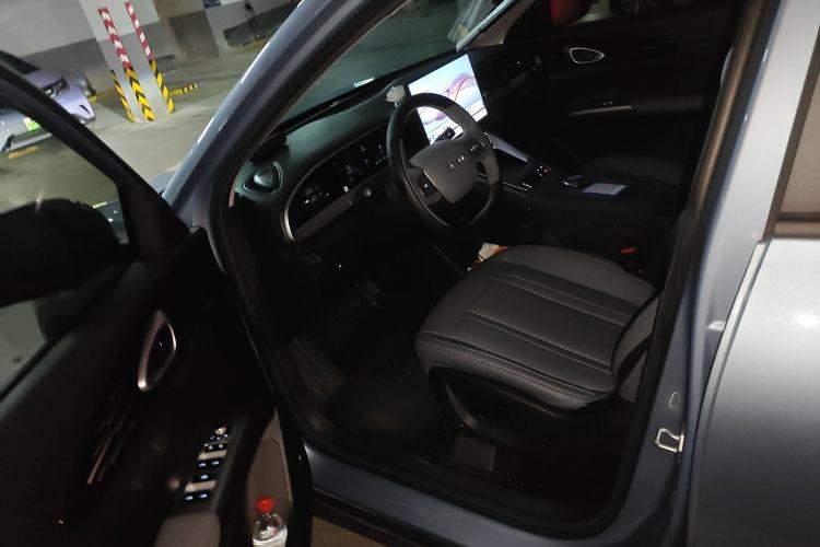 Used Geely Galaxy Geome 2025 UP 410km Exploration Edition Interior 3