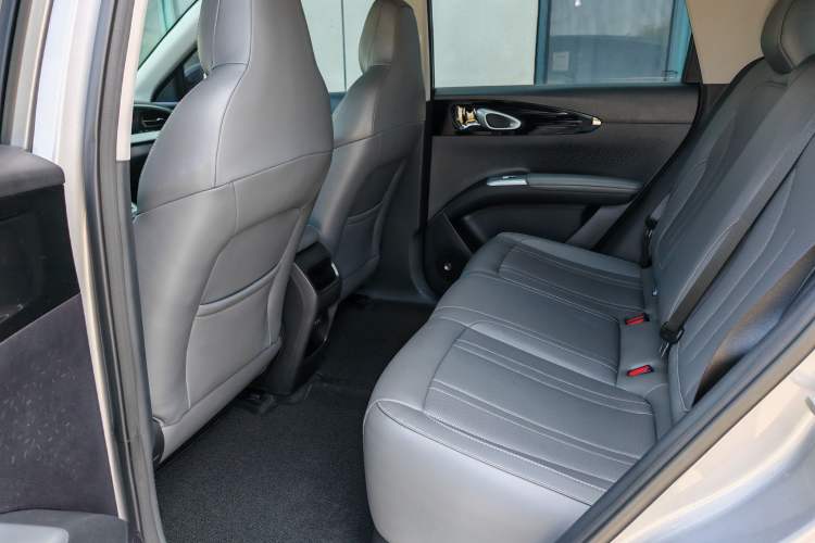 Used Geely Galaxy Geome 2025 310km Dream Edition Interior 3