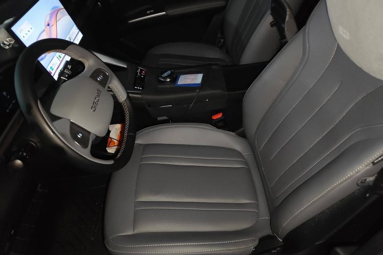 Used Geely Galaxy Geome 2025 UP 410km Exploration Edition Left Front Seat