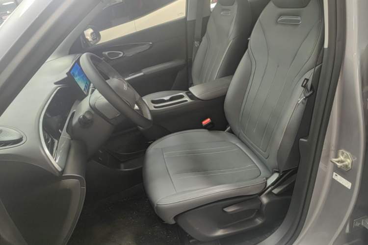 Used Geely Galaxy Geome 2025 310km Youth Edition Left Front Seat