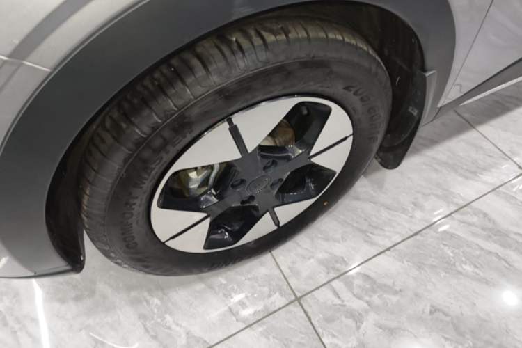 Used Geely Galaxy Geome 2025 310km Dream Edition Left Front Wheel Hub