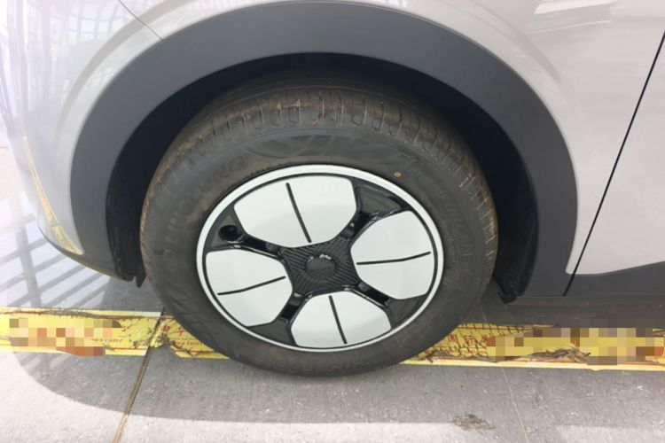 Used Geely Galaxy Geome 2025 310km Youth Edition Left Front Wheel Hub