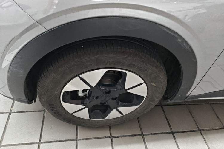 Used Geely Galaxy Geome 2025 UP 410km Exploration Edition Left Front Wheel Hub
