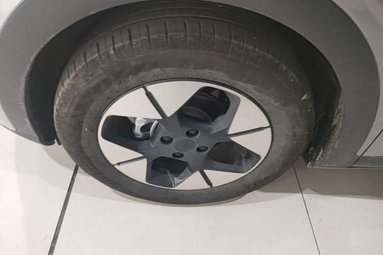 Used Geely Galaxy Geome 2025 310km Dream Edition Left Front Wheel Hub