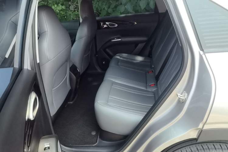 Used Geely Galaxy Geome 2025 310km Youth Edition Left Rear Seat