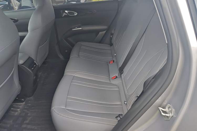 Used Geely Galaxy Geome 2025 310km Dream Edition Left Rear Seat