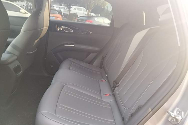 Used Geely Galaxy Geome 2025 310km Youth Edition Left Rear Seat
