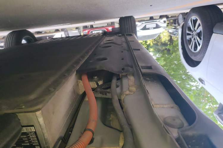 Used Geely Galaxy Geome 2025 UP 410km Exploration Edition Left Side Sill