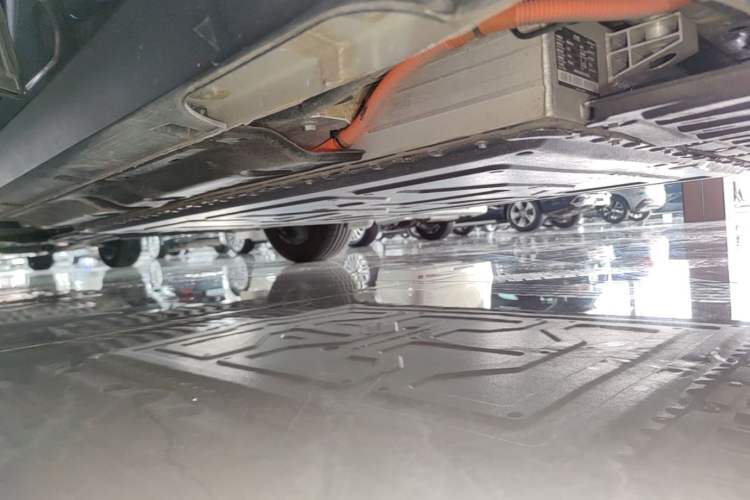 Used Geely Galaxy Geome 2025 UP 410km Exploration Edition Left Side Sill