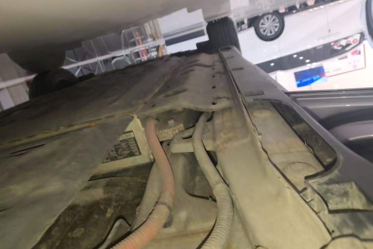 Used Geely Galaxy Geome 2025 310km Youth Edition Left Side Sill