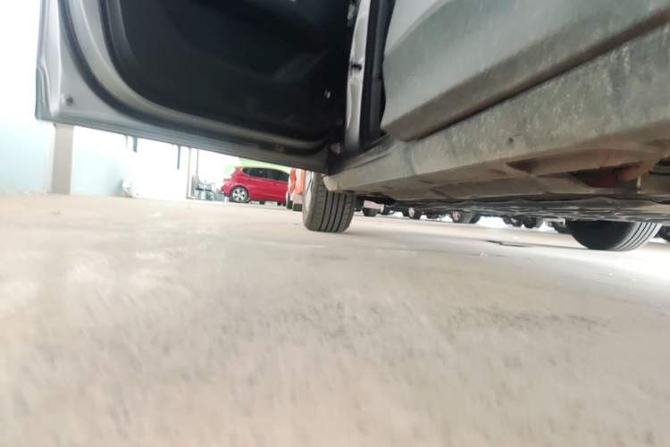 Used Geely Galaxy Geome 2025 310km Youth Edition Left Side Sill