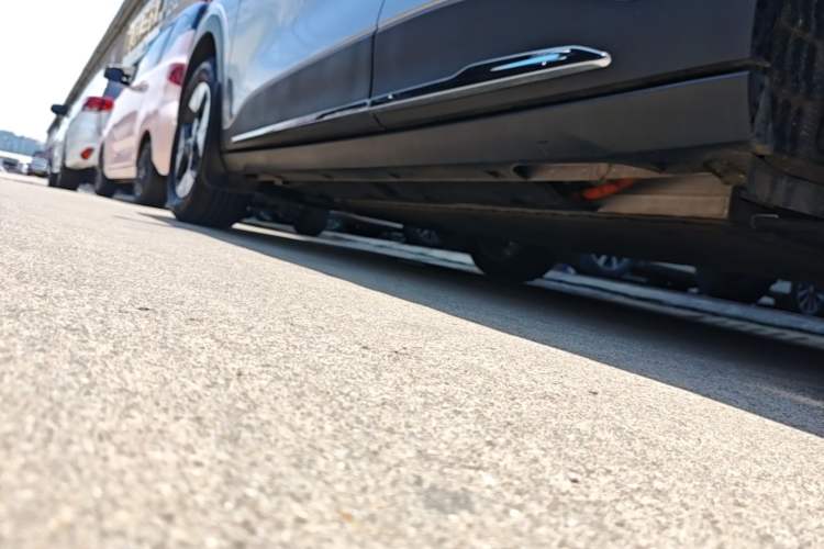 Used Geely Galaxy Geome 2025 UP 410km Exploration Edition Left Side Sill
