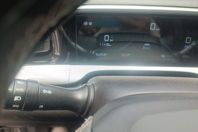 Used Geely Galaxy Geome 2025 UP 410km Exploration Edition Odometer Close Up