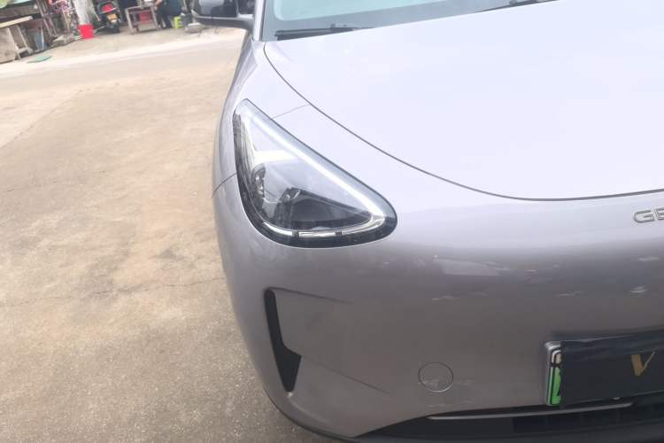Used Geely Galaxy Geome 2025 410 km Free Version Right Front Headlight