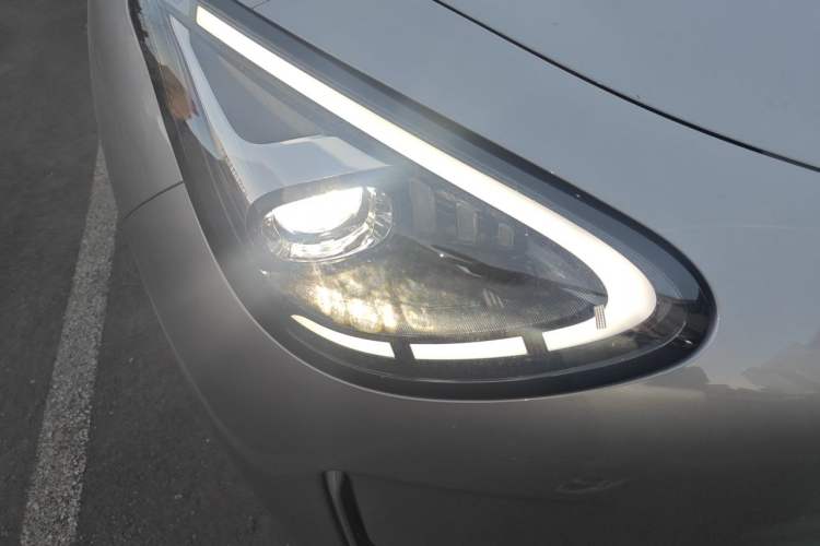 Used Geely Galaxy Geome 2025 310km Dream Edition Right Front Headlight