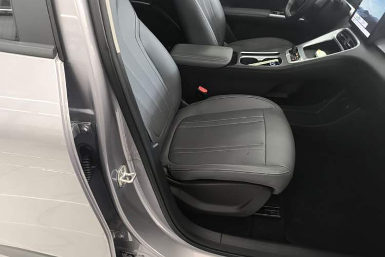 Used Geely Galaxy Geome 2025 310km Youth Edition Right Front Seat