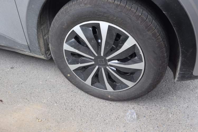 Used Geely Galaxy Geome 2025 310km Youth Edition Right Front Wheel Hub