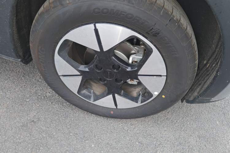 Used Geely Galaxy Geome 2025 310km Dream Edition Right Front Wheel Hub
