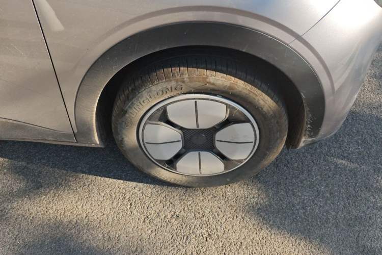 Used Geely Galaxy Geome 2025 310km Youth Edition Right Front Wheel Hub