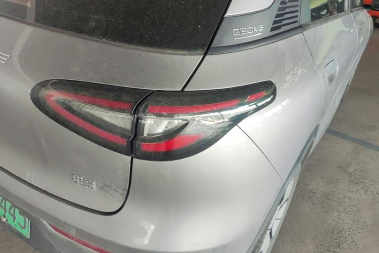 Used Geely Galaxy Geome 2025 310km Youth Edition Right Rear Taillight