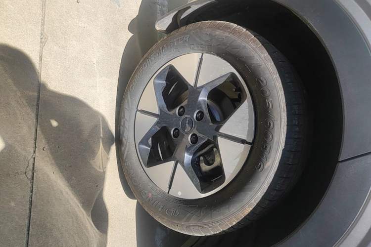 Used Geely Galaxy Geome 2025 UP 410km Exploration Edition Right Rear Wheel Hub