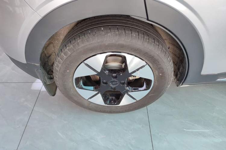 Used Geely Galaxy Geome 2025 UP 410km Exploration Edition Right Rear Wheel Hub