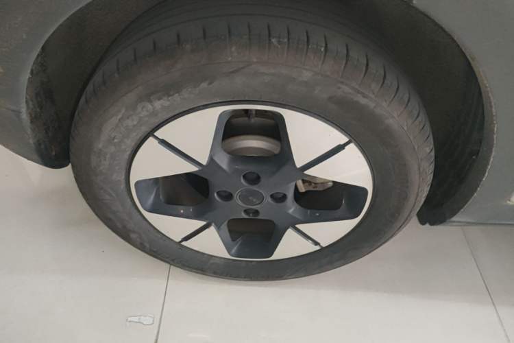 Used Geely Galaxy Geome 2025 310km Dream Edition Right Rear Wheel Hub