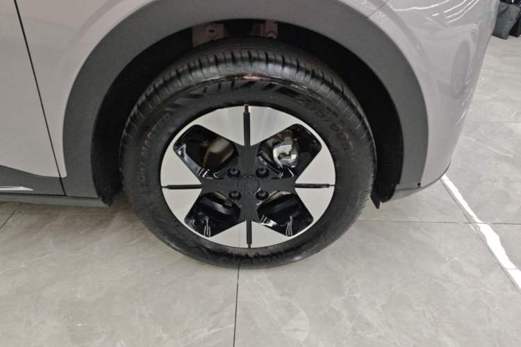 Used Geely Galaxy Geome 2025 310km Dream Edition Right Rear Wheel Hub