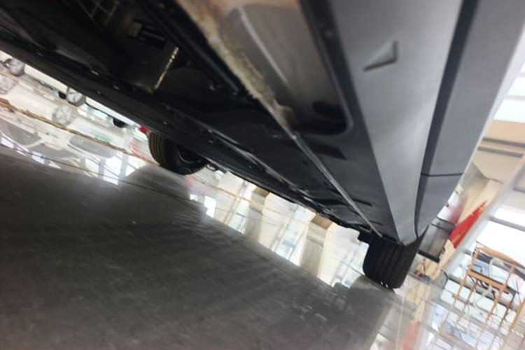 Used Geely Galaxy Geome 2025 310km Youth Edition Right Side Sill