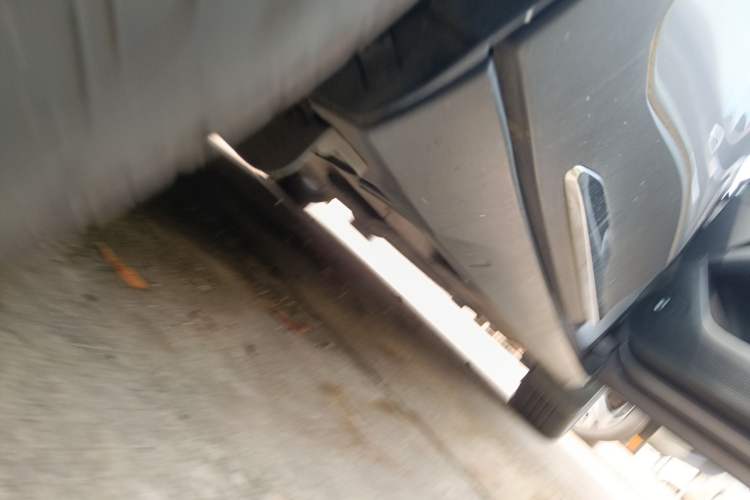 Used Geely Galaxy Geome 2025 UP 410km Exploration+ Edition Right Side Sill