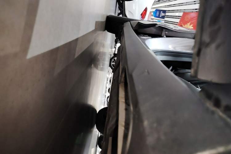 Used Geely Galaxy Geome 2025 310km Youth Edition Right Side Sill