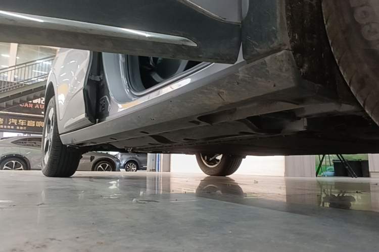 Used Geely Galaxy Geome 2025 310km Dream Edition Right Side Sill
