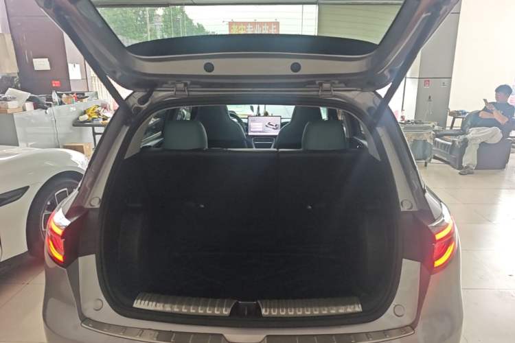 Used Geely Galaxy Geome 2025 UP 410km Exploration Edition Trunk