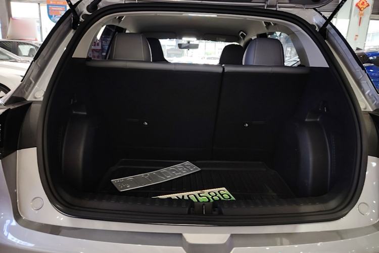 Used Geely Galaxy Geome 2025 310km Youth Edition Trunk