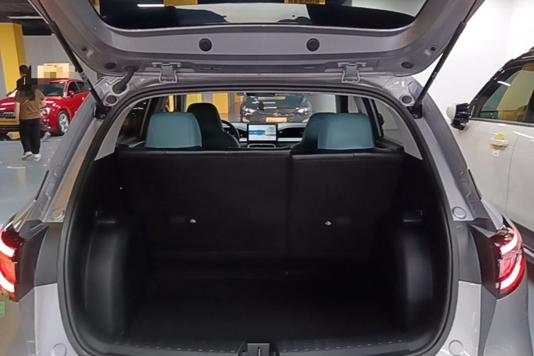 Used Geely Galaxy Geome 2025 410 km Free Version Trunk