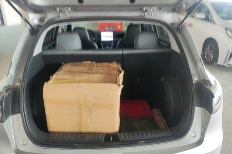 Used Geely Galaxy Geome 2025 310km Youth Edition Trunk