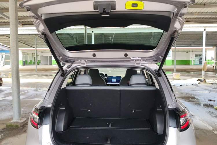 Used Geely Galaxy Geome 2025 310km Dream Edition Trunk