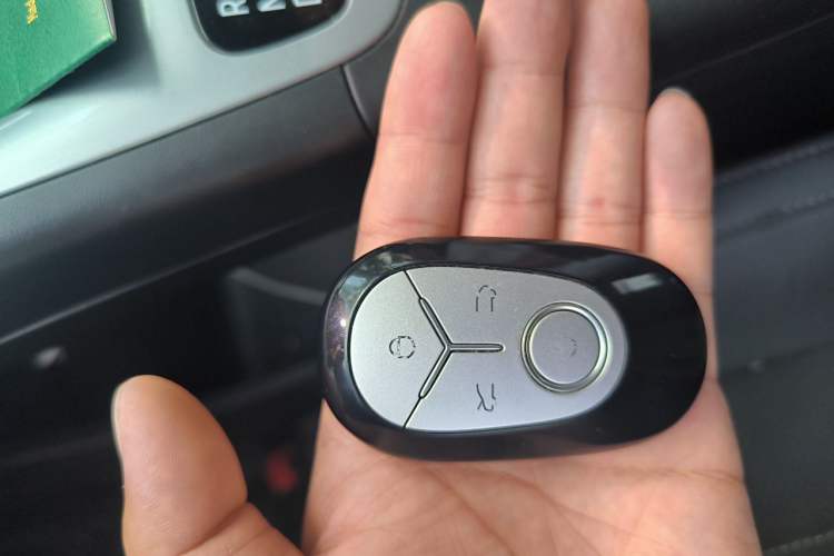 Used Geely Galaxy Geome 2025 310km Youth Edition Vehicle Key