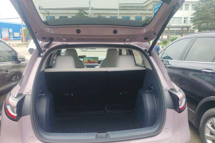 Used Geely Galaxy Geome 2025 310km Dream Edition Trunk