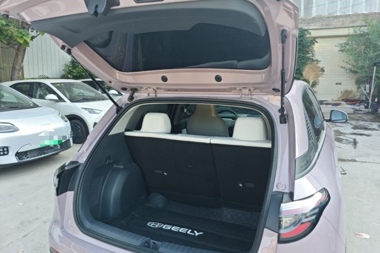 Used Geely Galaxy Geome 2025 310km Youth Edition Trunk