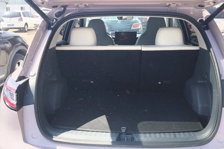 Used Geely Galaxy Geome 2025 UP 410km Exploration Edition Trunk