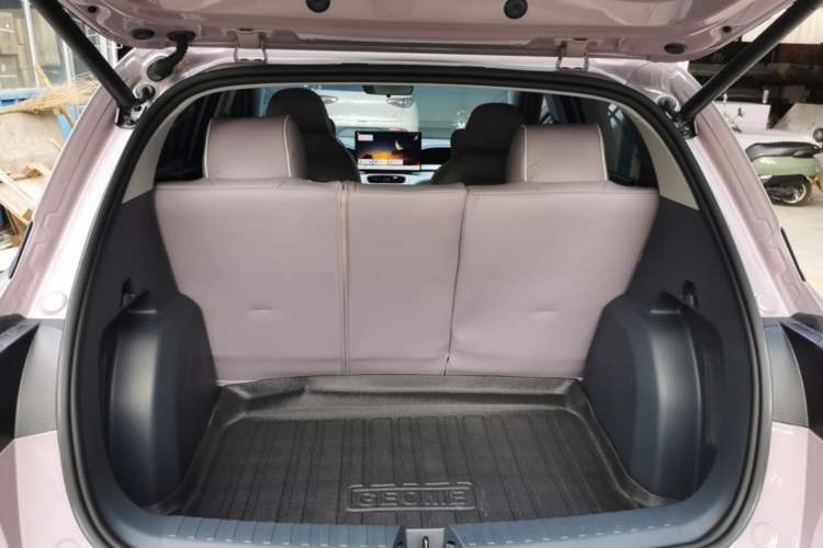 Used Geely Galaxy Geome 2025 310km Dream Edition Trunk